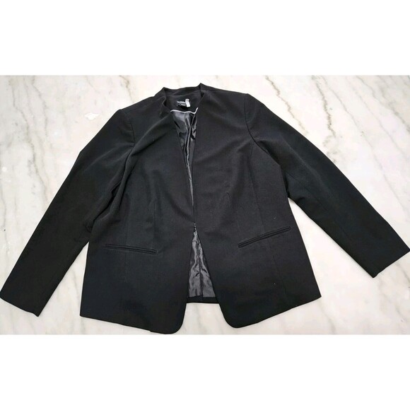 LIZ CLAIBORNE CAREER WOMAN BLACK LINED BLAZER, 16W Size